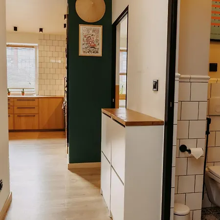 Stylowe Mieszkanie Blisko Targow Daire *